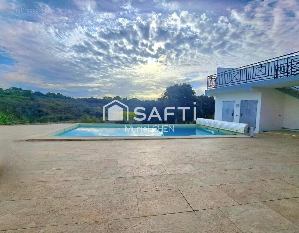 Photo 1 - Maison à SAINT-GILLES