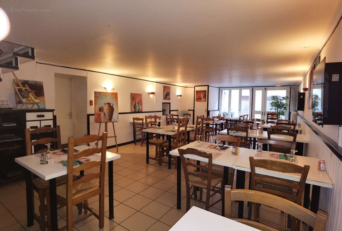 Commerce à VILLEFORT