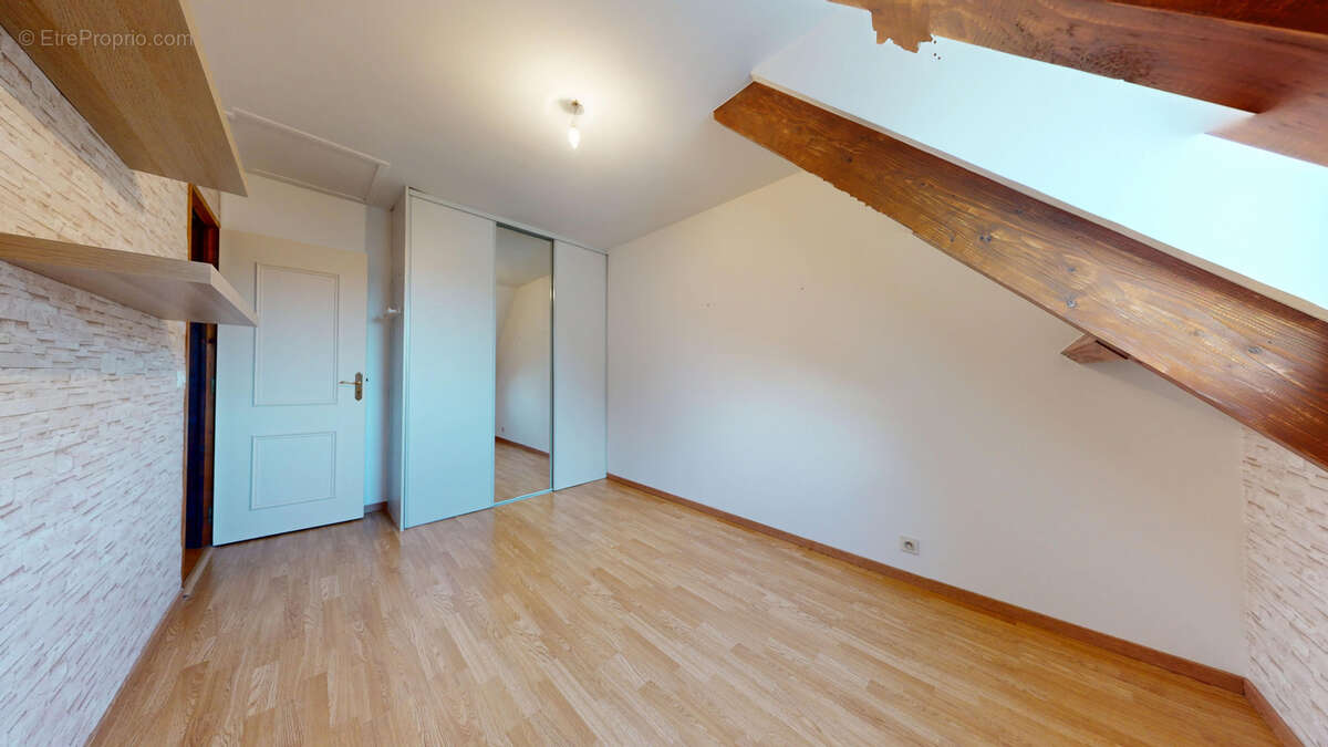 Maison à MONTIGNY-LES-CORMEILLES