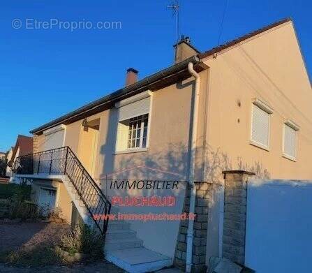 Maison à PARAY-LE-MONIAL