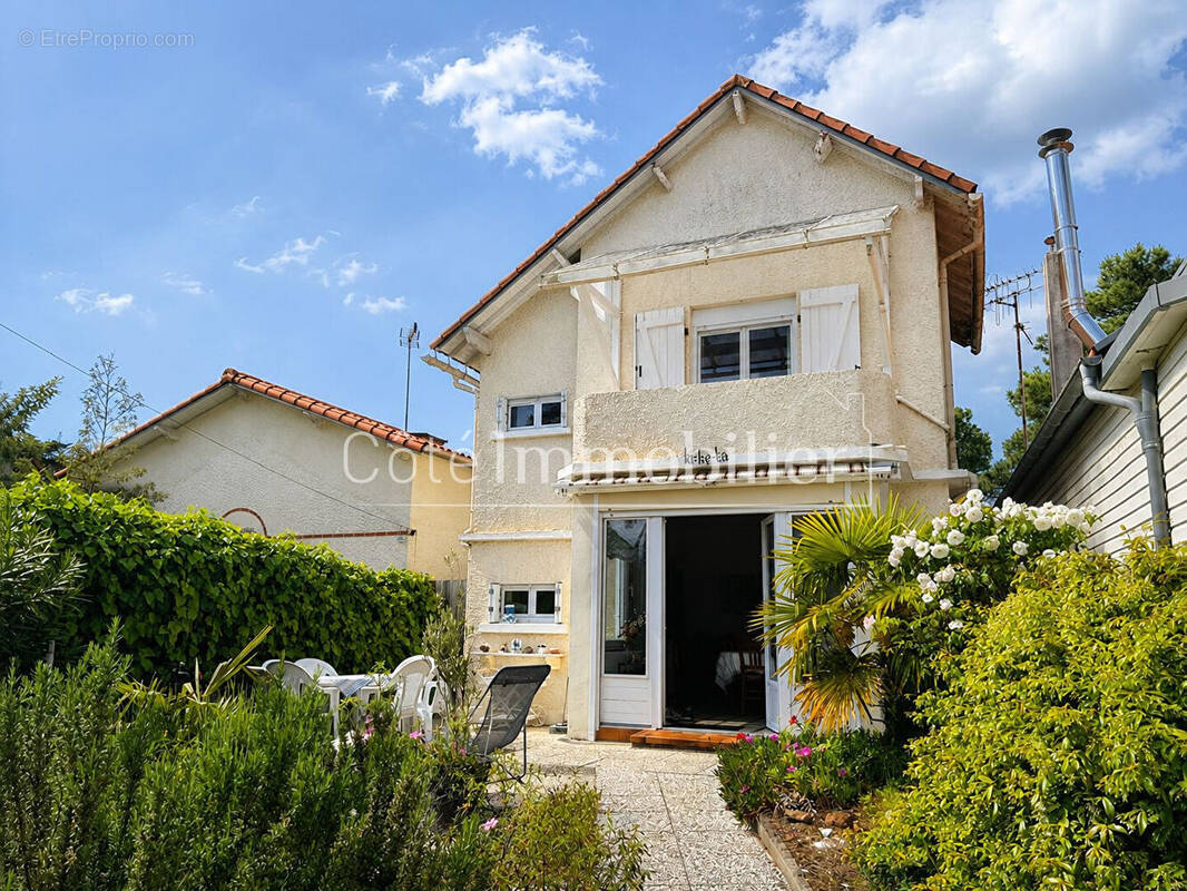 Maison à SAINT-MICHEL-CHEF-CHEF