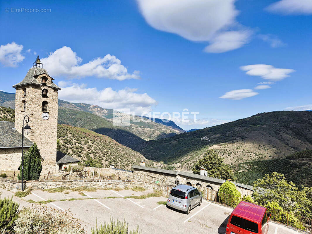 Maison à CANAVEILLES