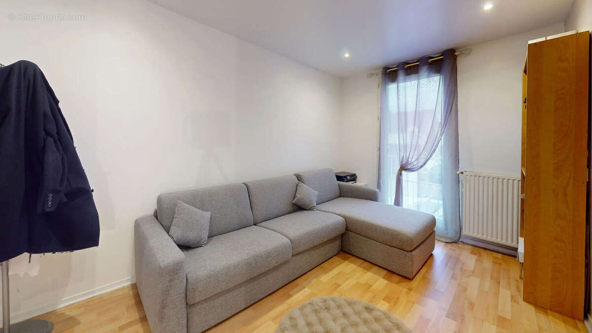 Appartement à SERRIS