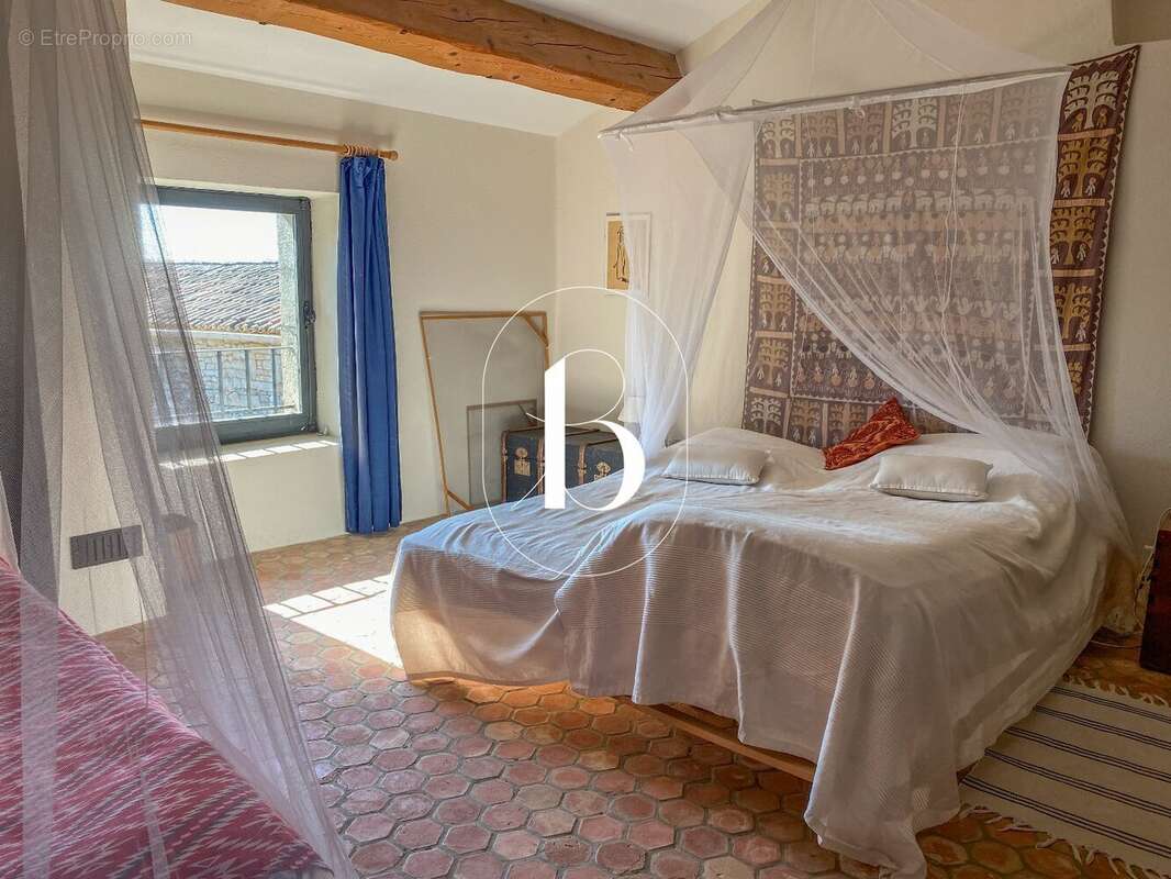 Maison à GOUDARGUES