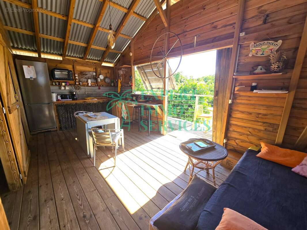 Maison à CAPESTERRE-DE-MARIE-GALANTE