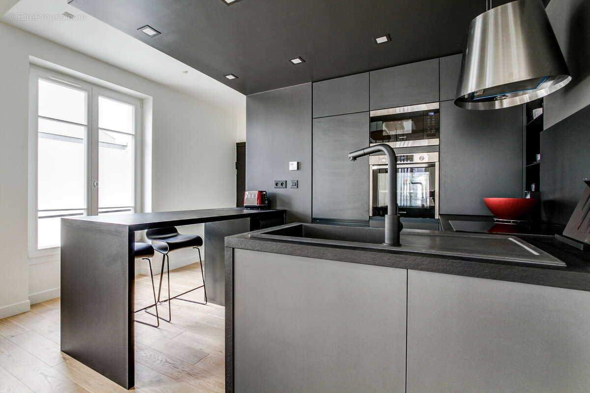 Appartement à PARIS-3E