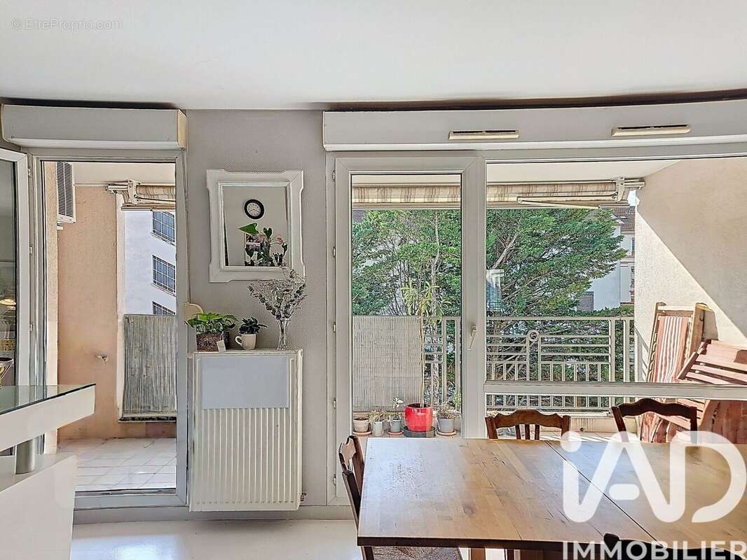 Photo 2 - Appartement à VILLEURBANNE