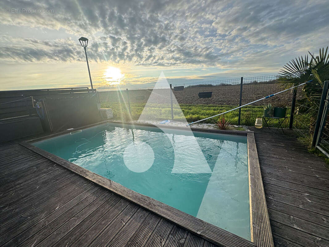 Maison à SALLES-SUR-MER