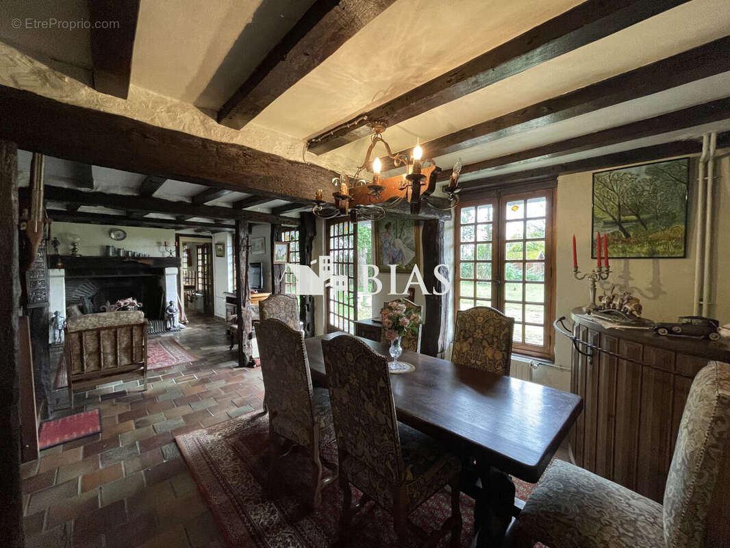 Maison à BEAUMONT-LE-ROGER