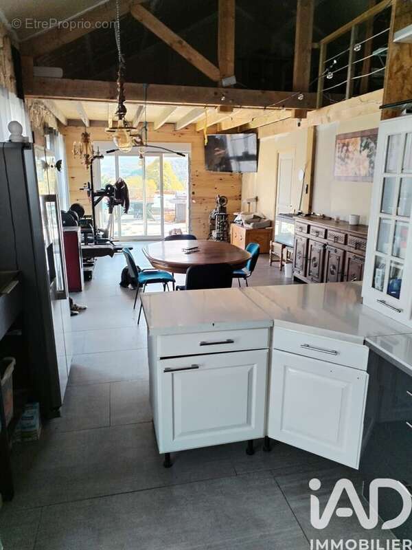Maison 136 m² à Crots  - photo 5