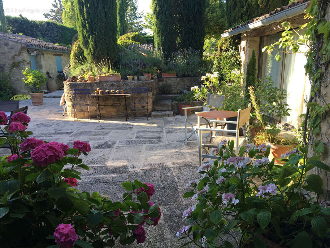 Maison à VAISON-LA-ROMAINE