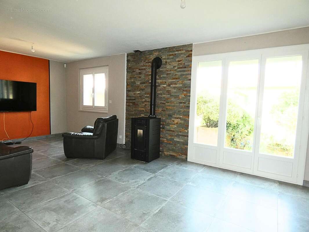 Photo 3 - Maison à LA REDORTE