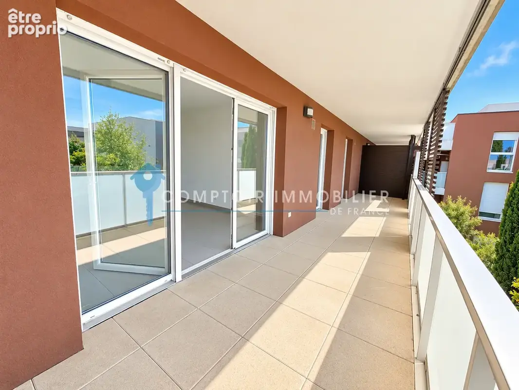 Castelnau-le-Lez   Urban Eden : Superbe T3 lumineux avec terrasse de 19 m2 et box fermé - photo 2