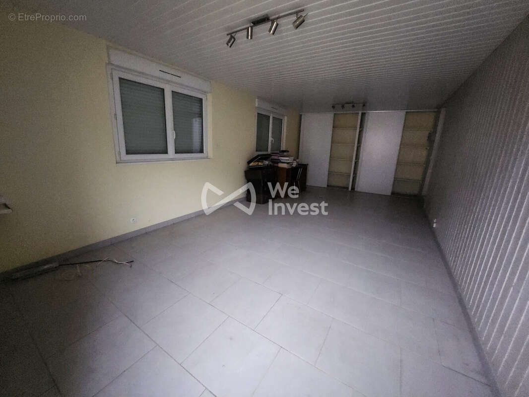 Commerce à LA BOUTEILLE