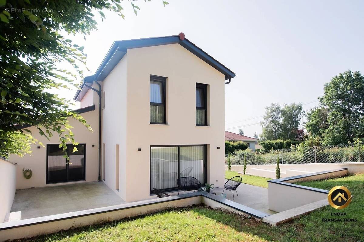 Maison à VILLEFRANCHE-SUR-SAONE