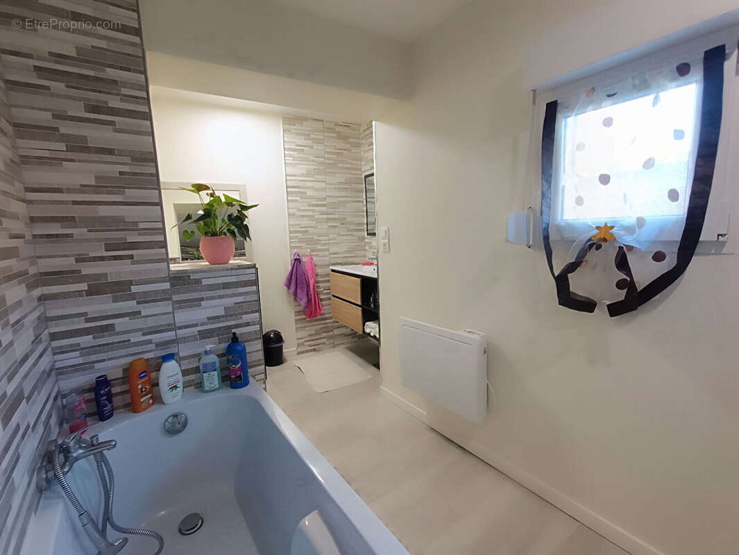 Maison à SAINT-QUENTIN