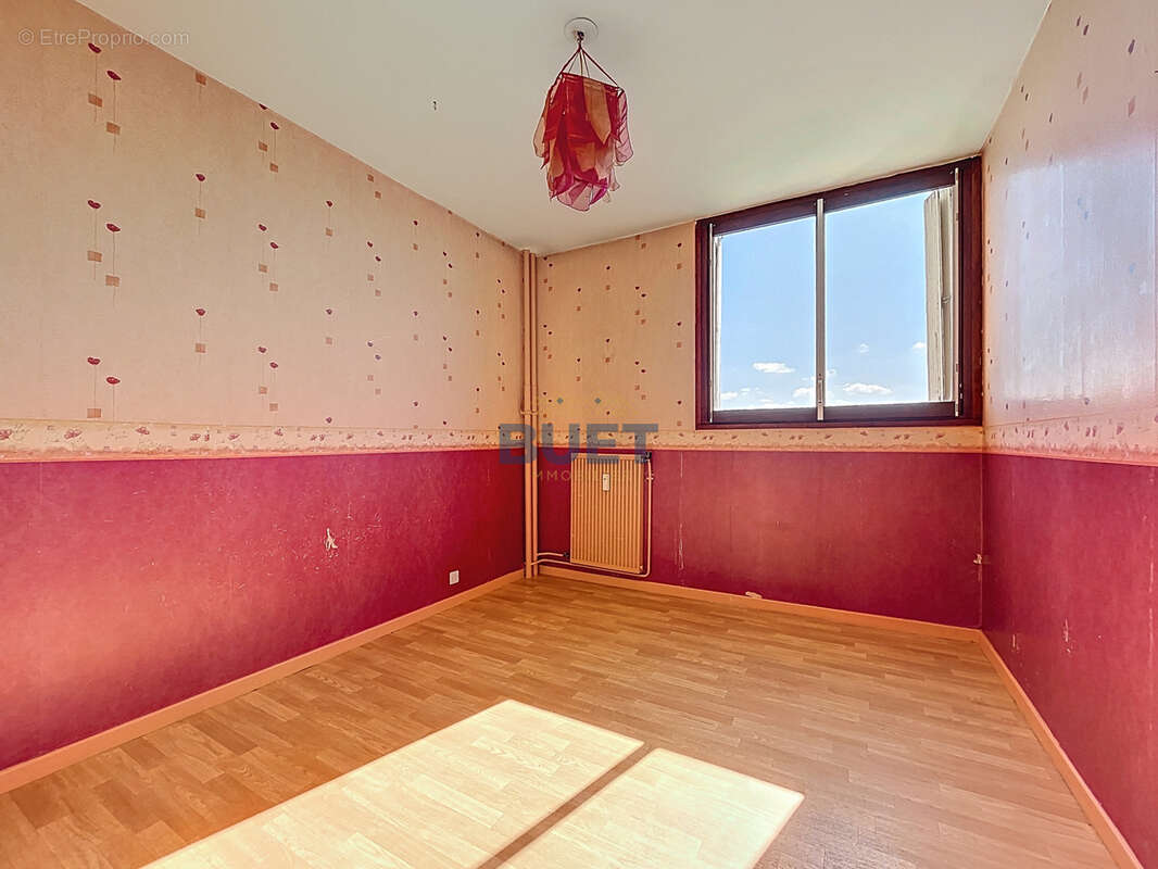 Appartement à CHENOVE