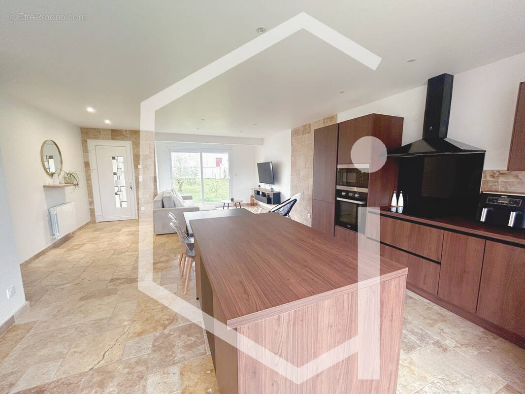 Maison à MESVES-SUR-LOIRE