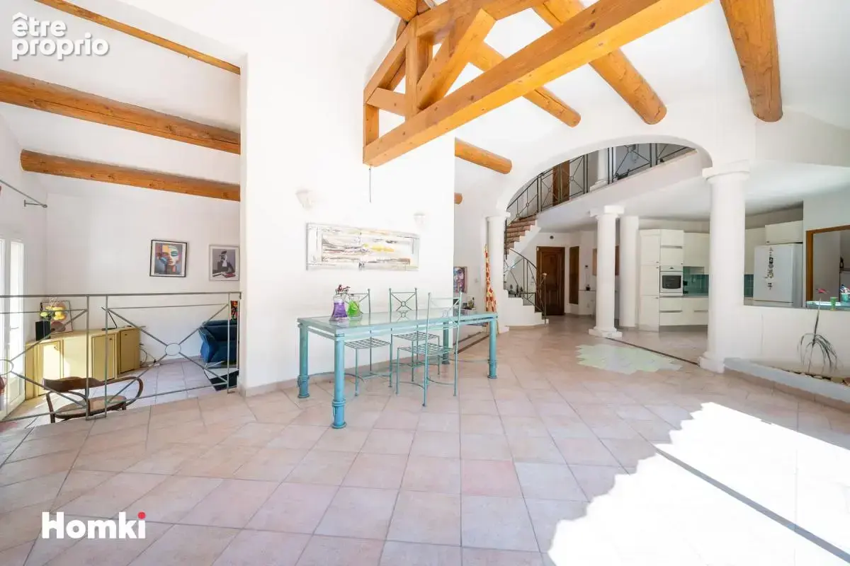 Proche Aix en Provence  – Villa d’exception avec appartement indépendant, piscine et prestations énergétiques remarquables - photo 2
