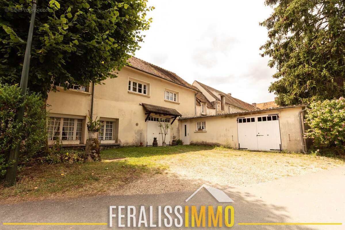 Maison à LE PERCHAY