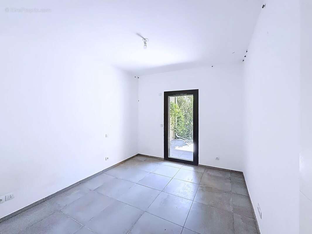 Appartement 72 m² à Aix-En-Provence  - photo 9