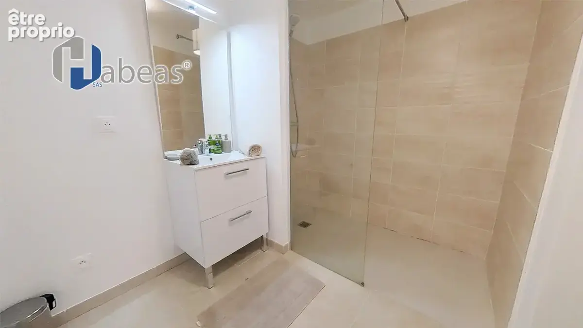Élégant T3 Duplex avec 2 Loggias à Villeurbanne - photo 18
