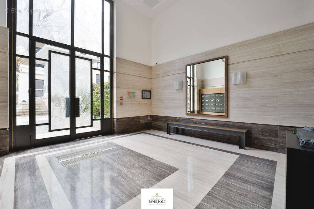 Appartement à ISSY-LES-MOULINEAUX