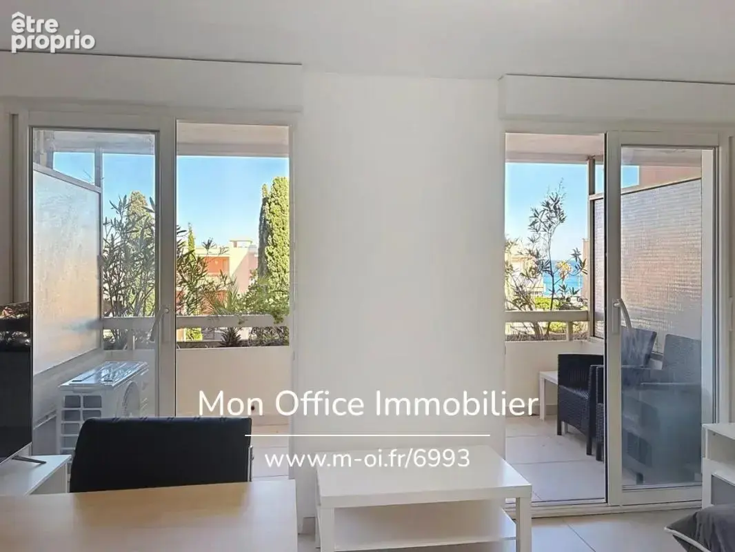 Référence : 6993-les - studio rénové proche plage et centre à vendre à cavalaire sur mer - photo 3
