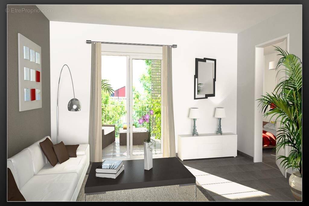 Appartement à SIX-FOURS-LES-PLAGES