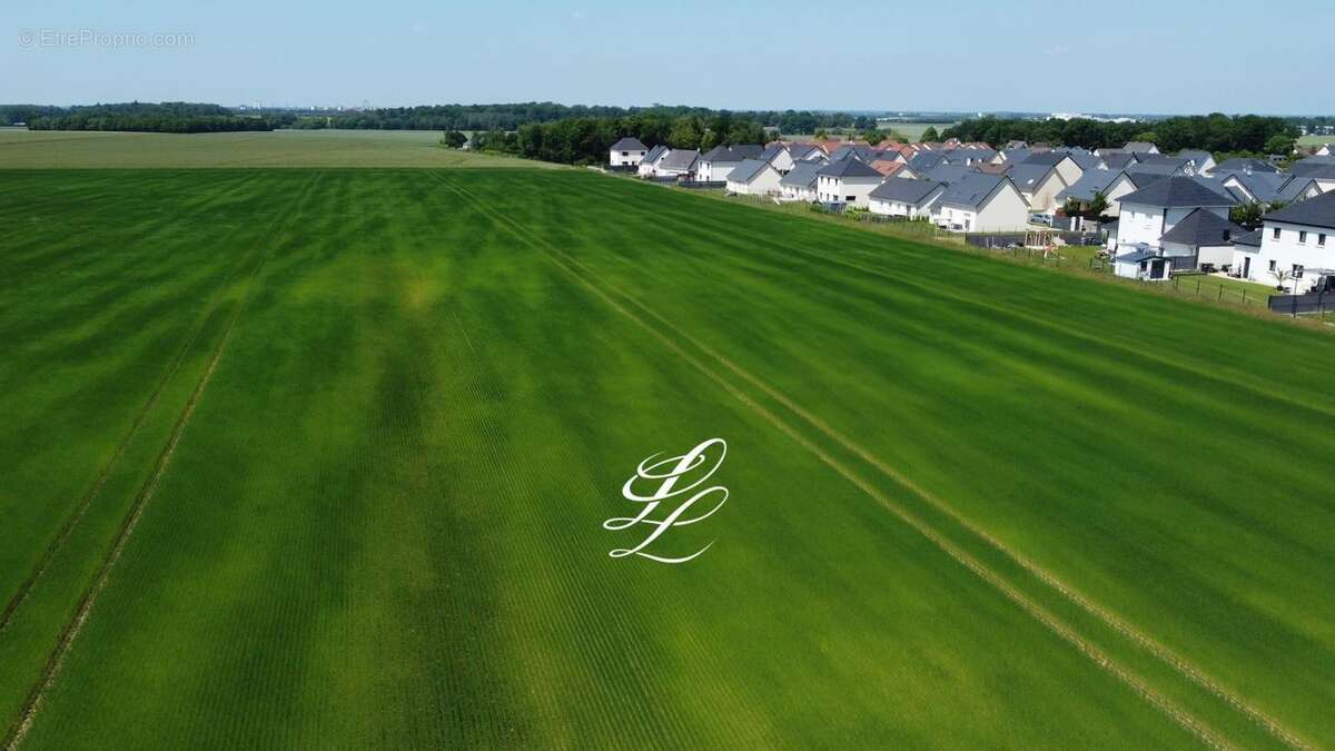 Terrain à GUICHAINVILLE