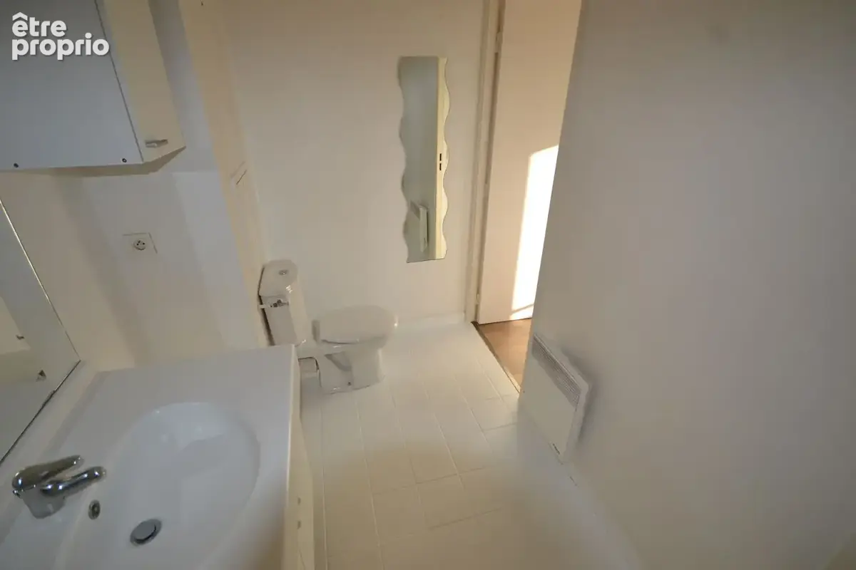 Saint Ouen Sur Seine - 2 pièces 40 m2 avec balcon + cave et parking - photo 10