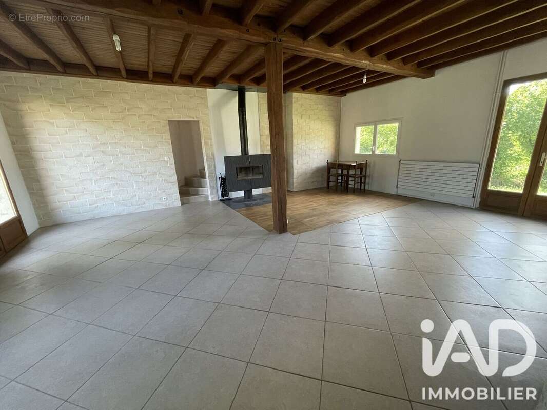 Maison 153 m² à Nottonville  - photo 4