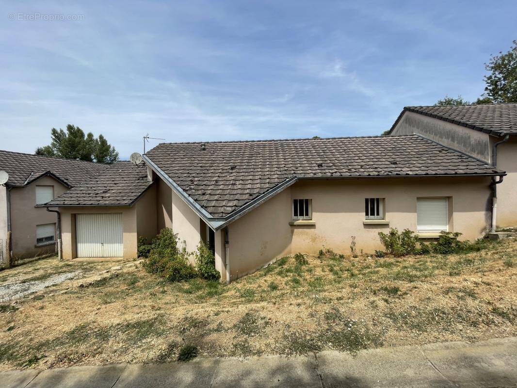 Maison à CHAMBOULIVE