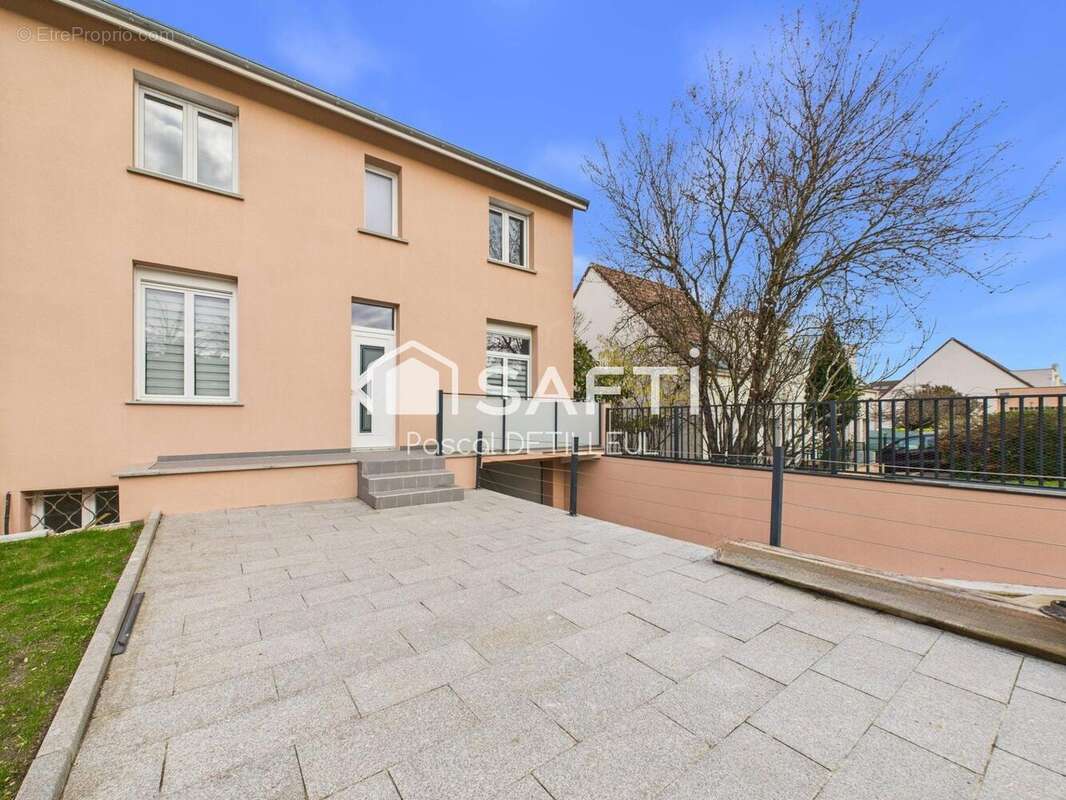 Photo 6 - Maison à NANTERRE