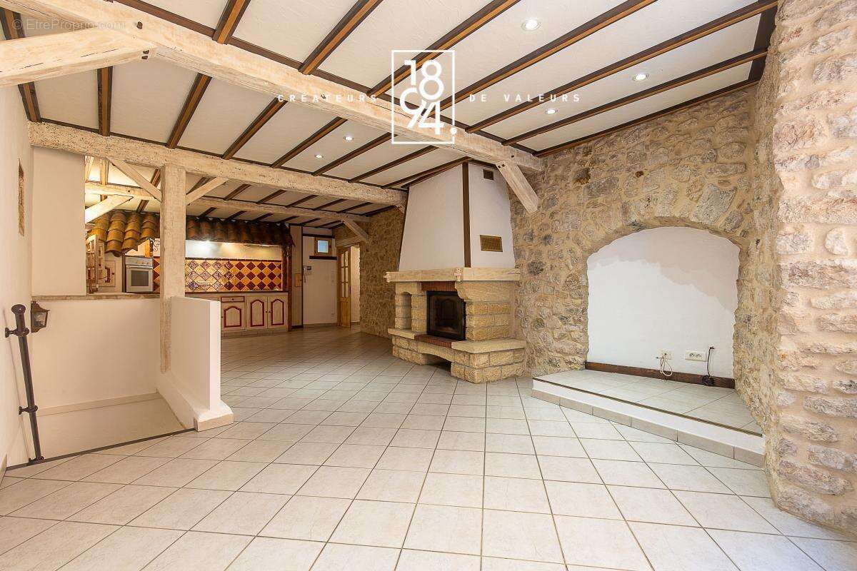 Maison à BRIGNOLES