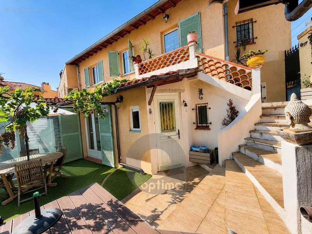 Maison à ROQUEBRUNE-CAP-MARTIN