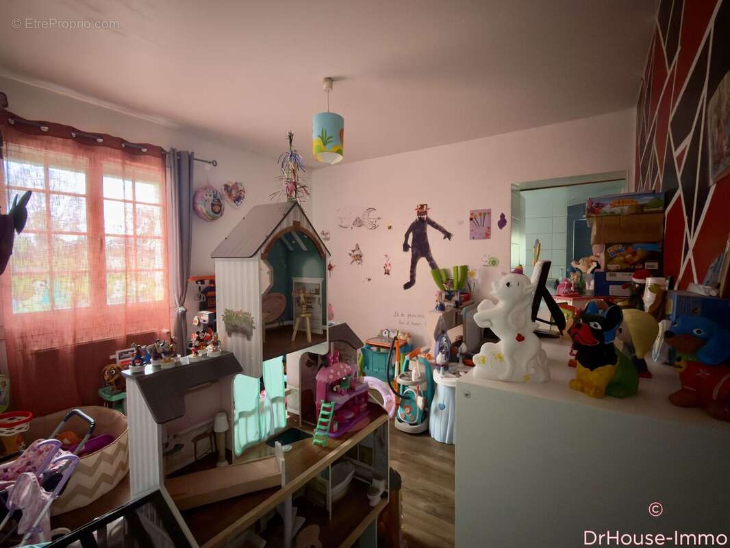 Maison à LA FEUILLEE