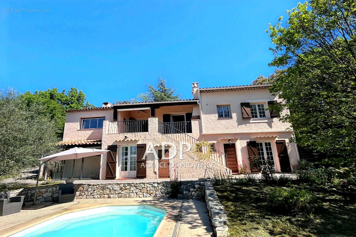 Maison à SAINT-VALLIER-DE-THIEY