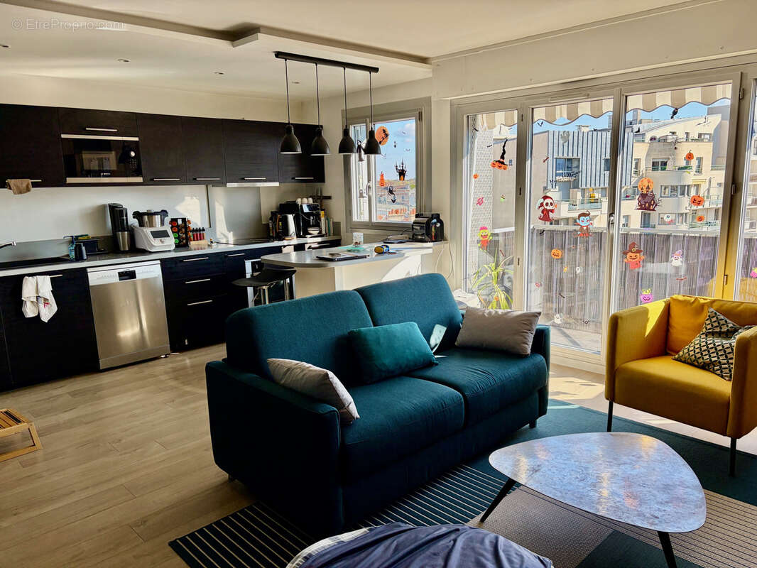 Appartement à CHARENTON-LE-PONT