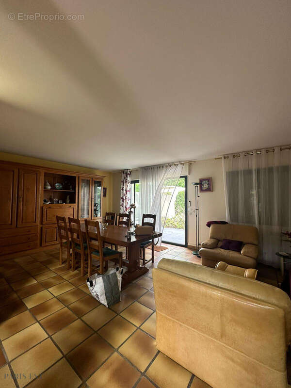 Maison à NEUILLY-PLAISANCE