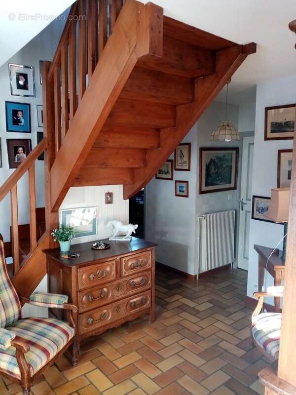 Maison à vendre 8 pièces YVETOT (76) à 1 heure 40 de la gare Saint Lazare PARIS - photo 4
