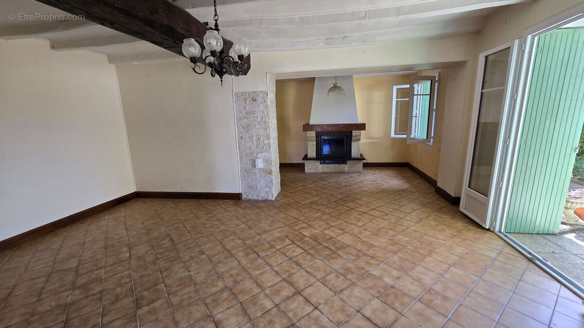 Maison à SAINT-GEORGES-DU-BOIS