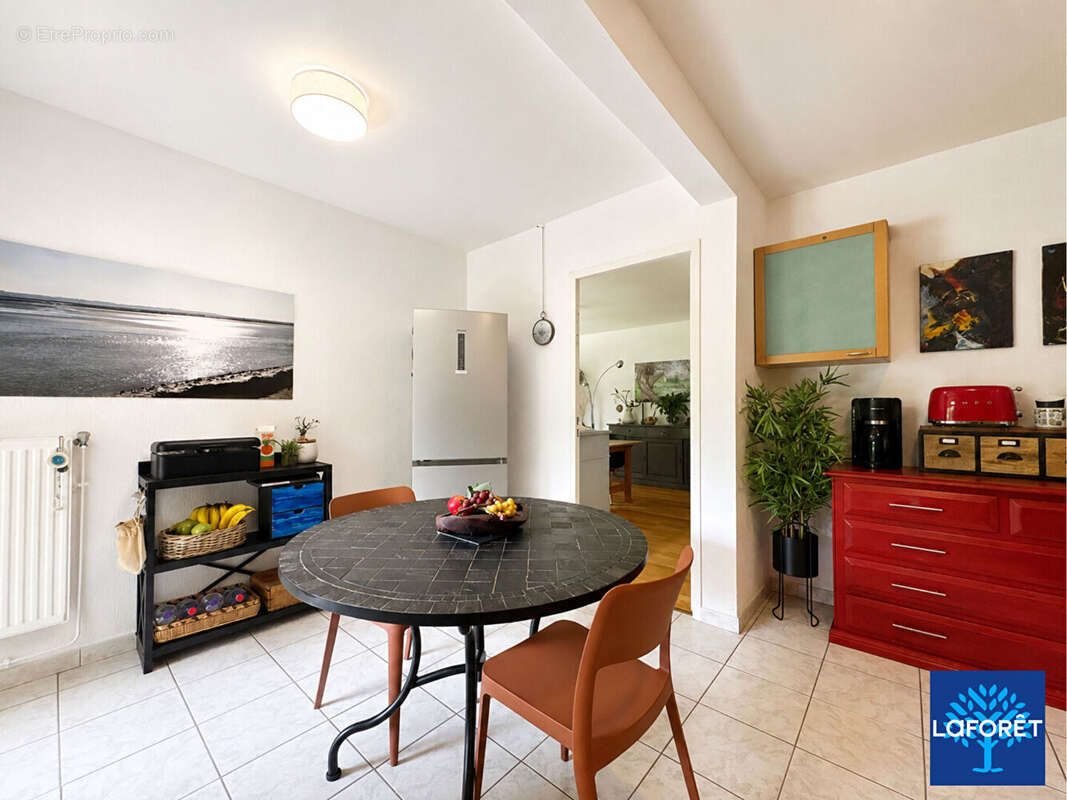 Appartement 3 pièces  95 m² , Résidence Marin la Meslée,  À deux pas du parc de la Rhonelle - photo 10