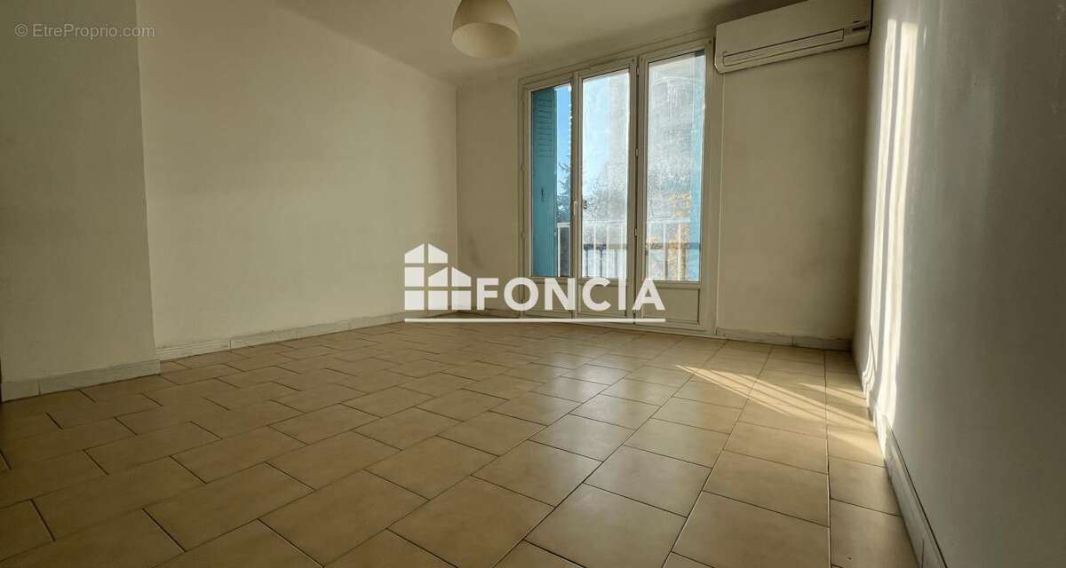 Appartement à MARSEILLE-13E