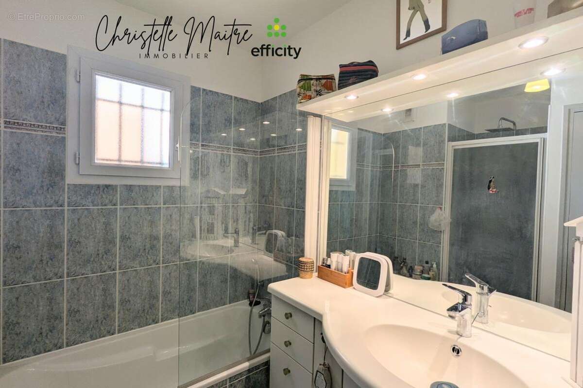 Appartement à SAINT-MARTIN-DE-CRAU