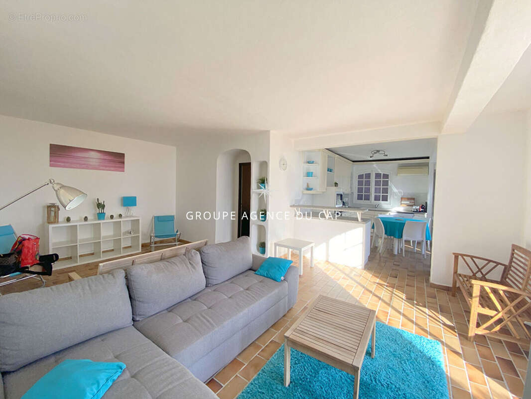 Maison à LES ISSAMBRES