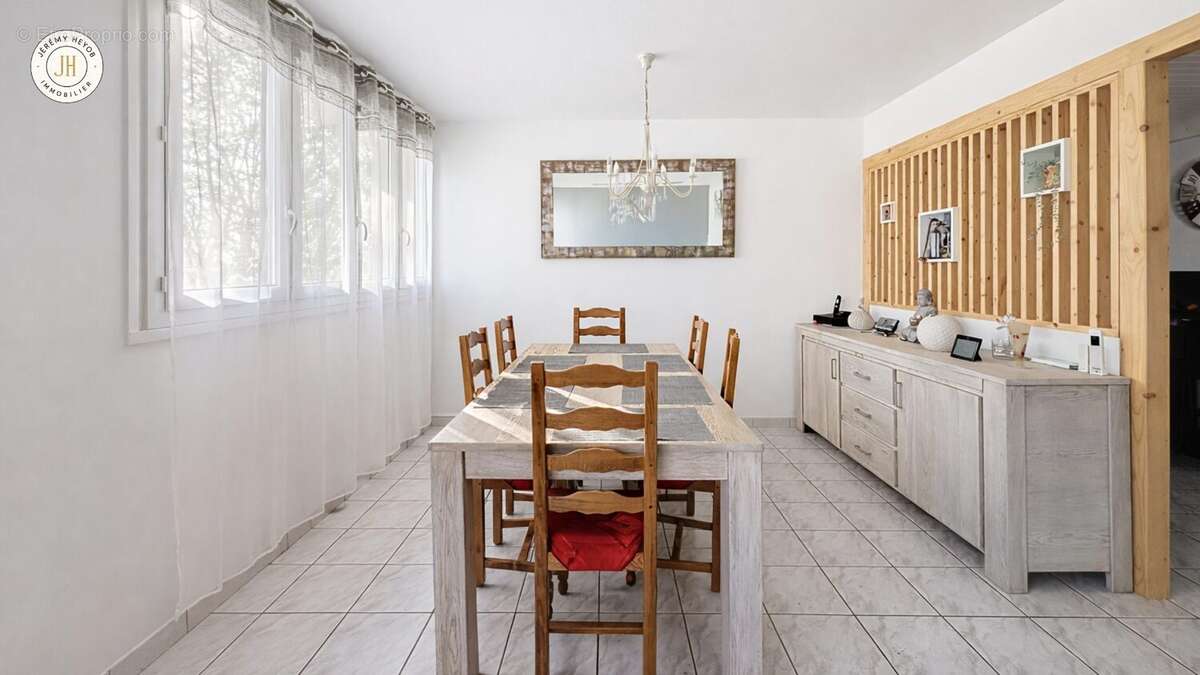 Appartement à SAINT-PRIEST