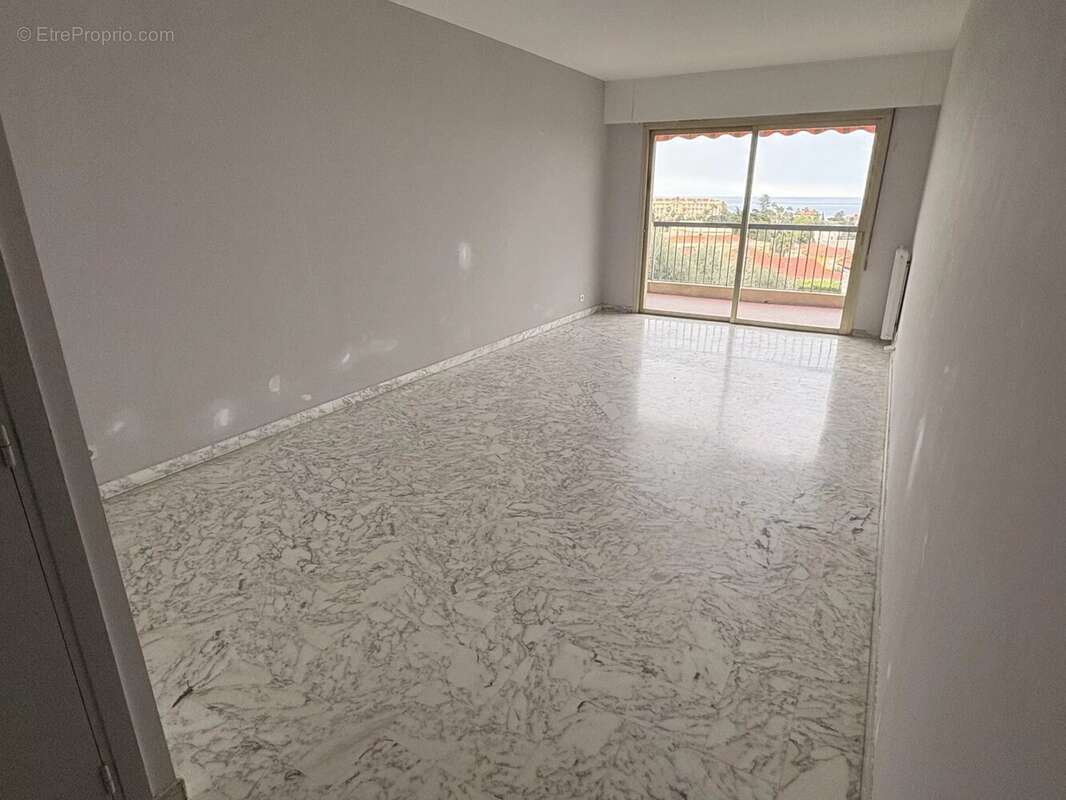 Appartement à BEAULIEU-SUR-MER