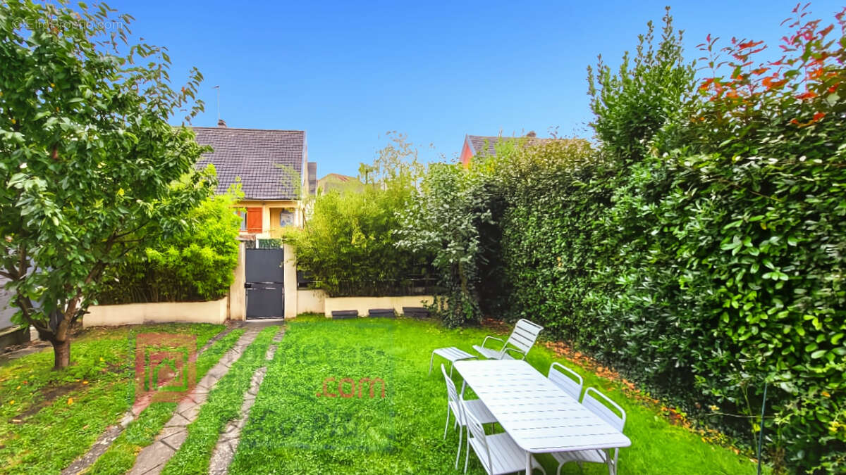 Maison à LE CHESNAY