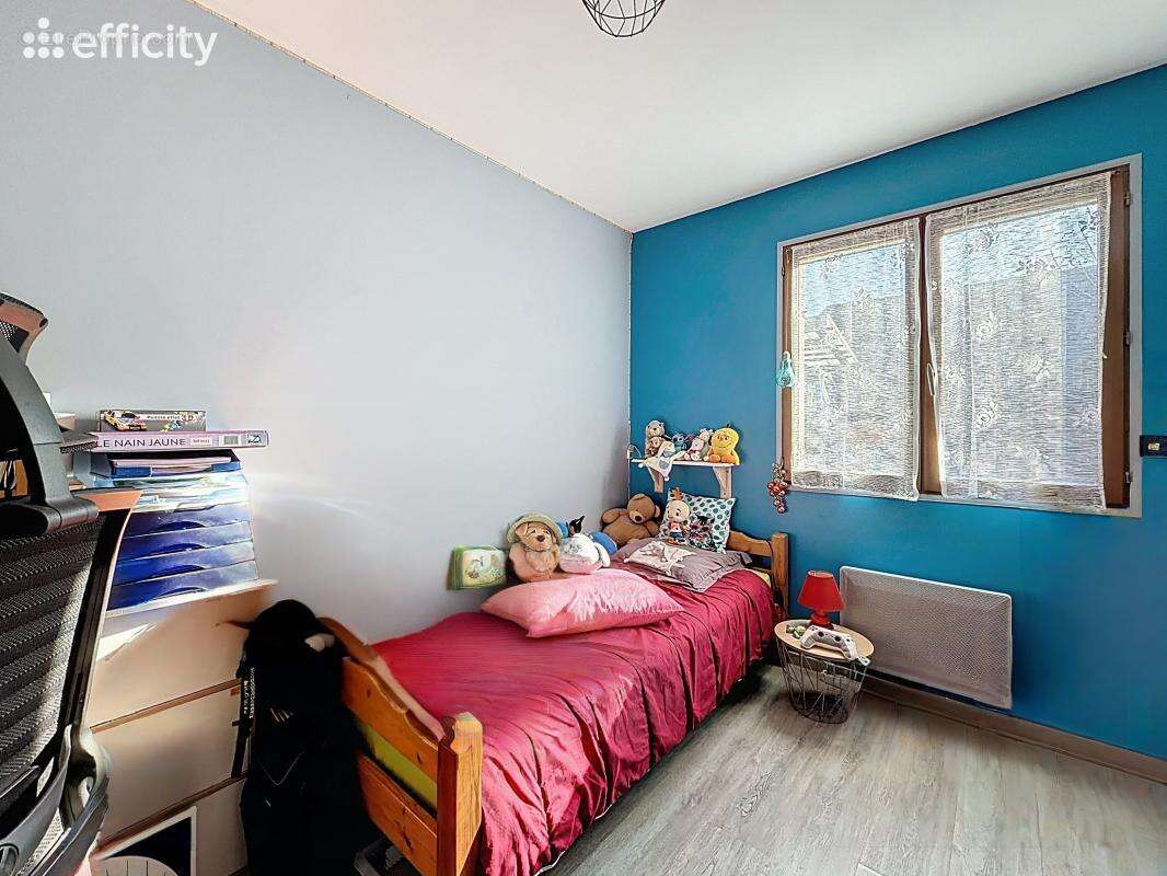 Maison 120 m² à Polienas  - photo 11